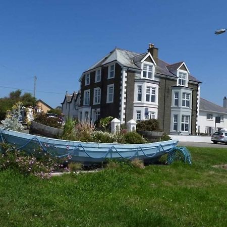 Hotel Craig-Y-Mor Criccieth Esterno foto